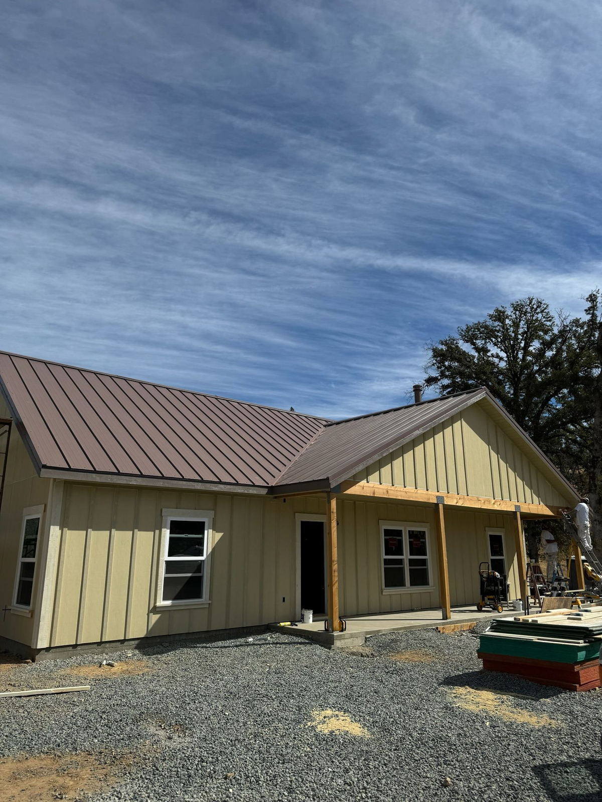 Detached accessory dwelling unit with a standing seam metal roof in Northern California